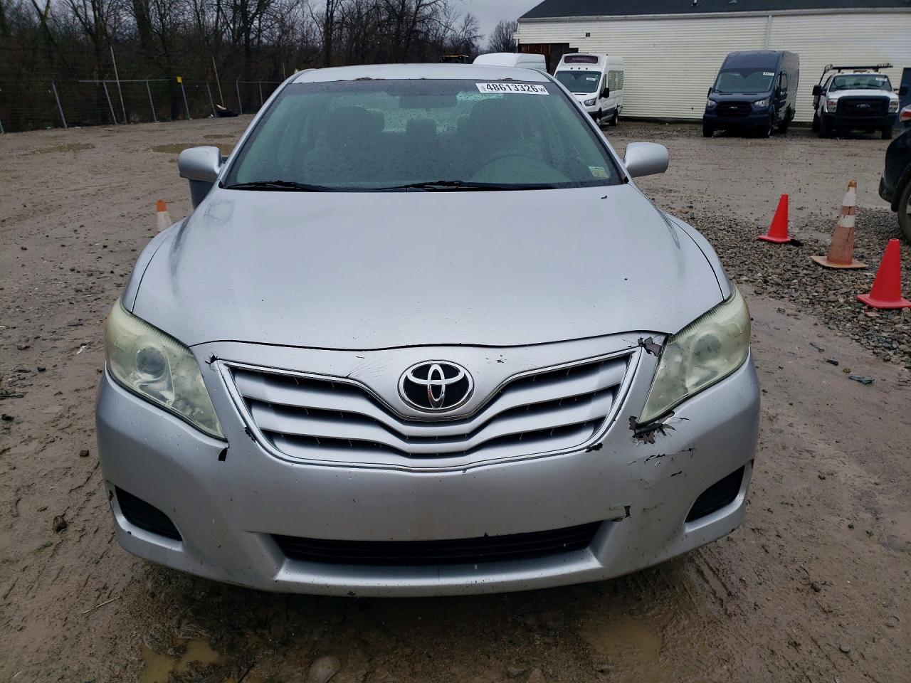 2010 TOYOTA CAMRY LE photo 5