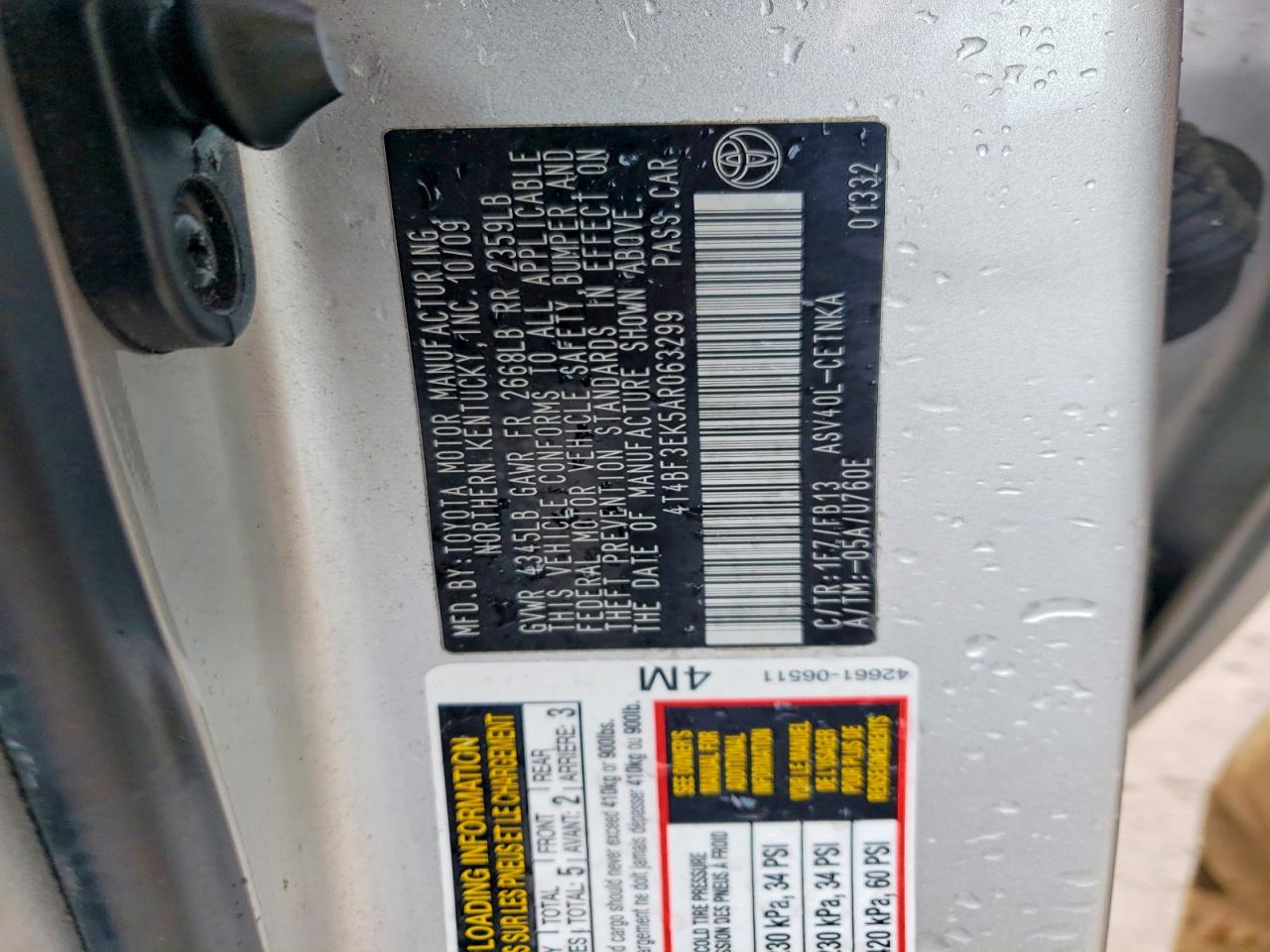 2010 TOYOTA CAMRY LE photo 12