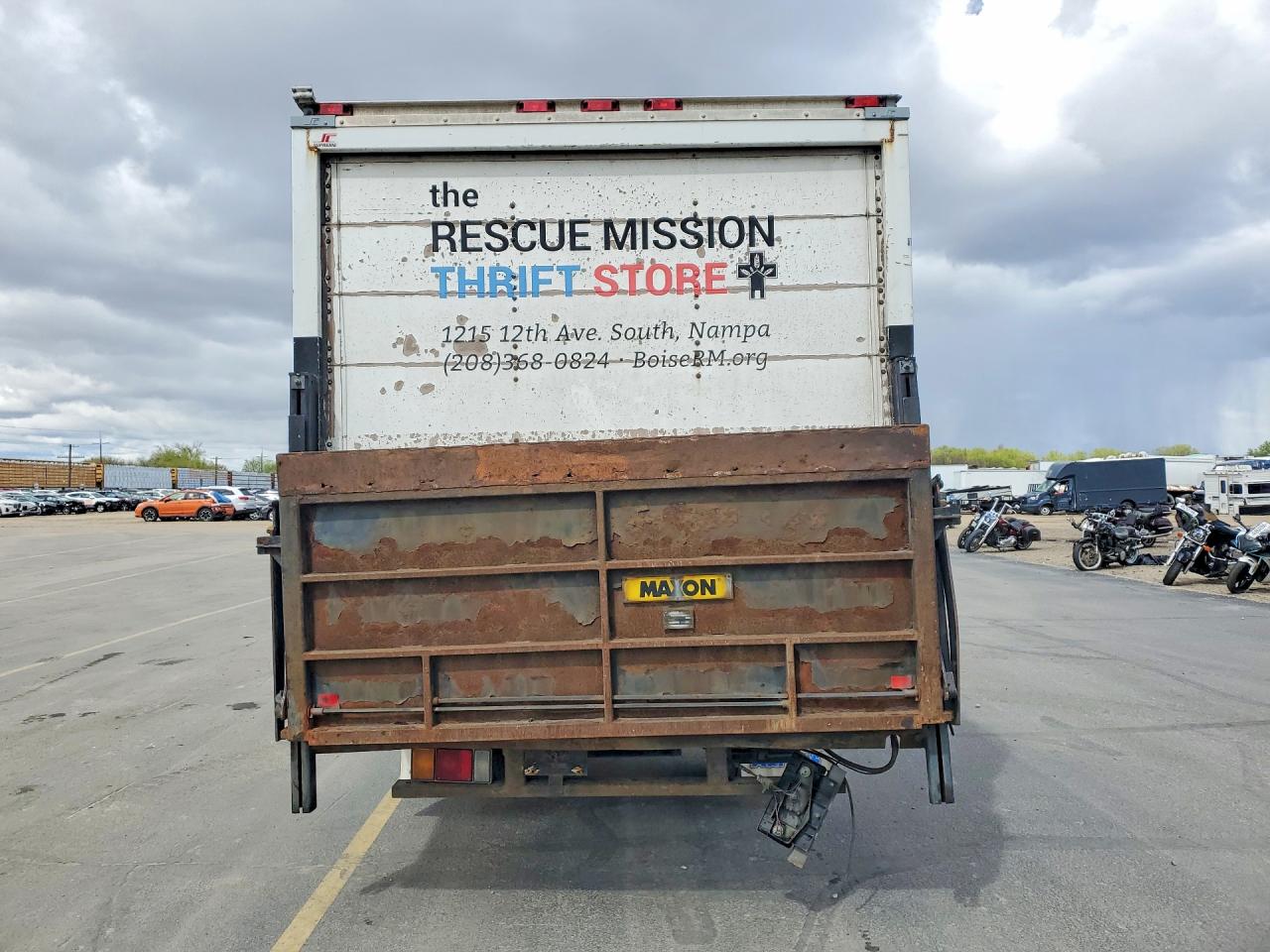 2012 ISUZU NPR - BOX TRUCK photo 11