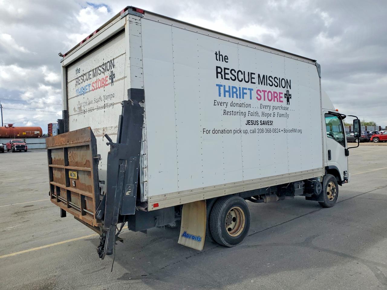 2012 ISUZU NPR - BOX TRUCK photo 5