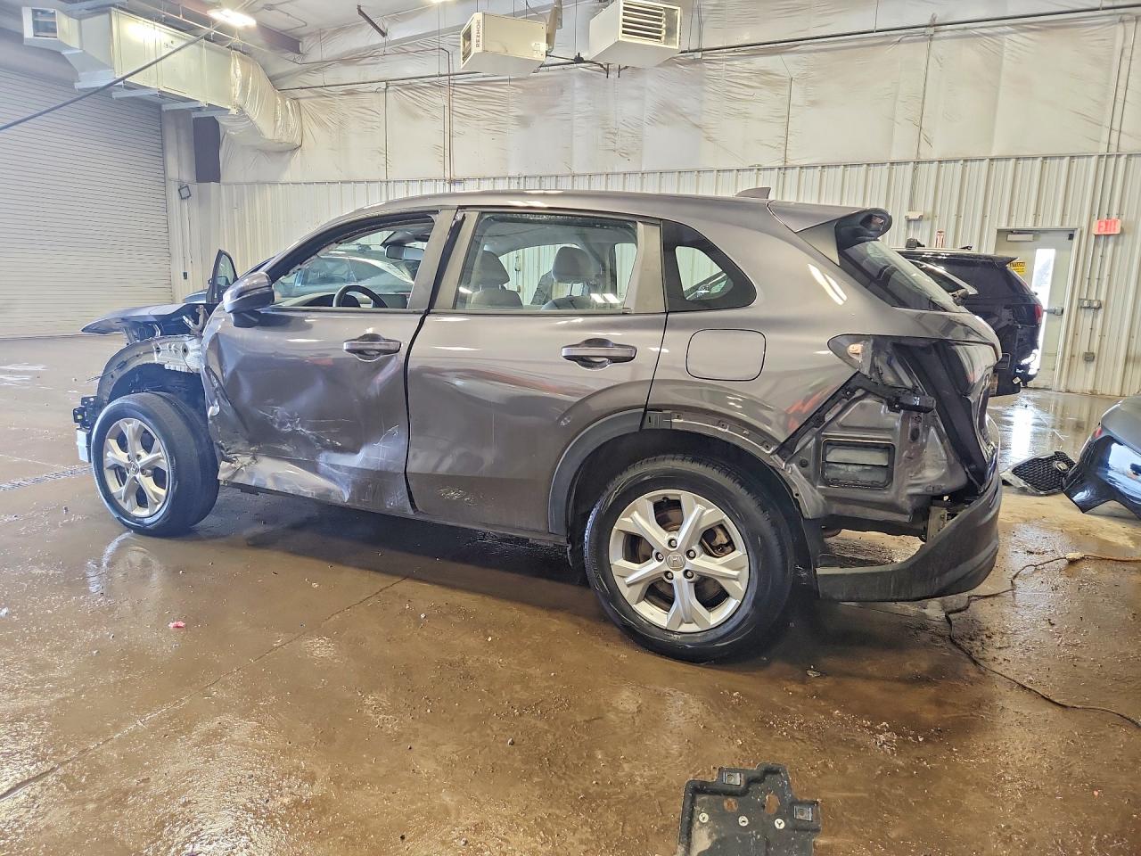 2024 HONDA HR-V LX photo 2