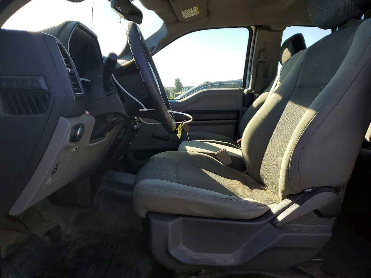 2015 FORD F150 SUPER CAB photo 13