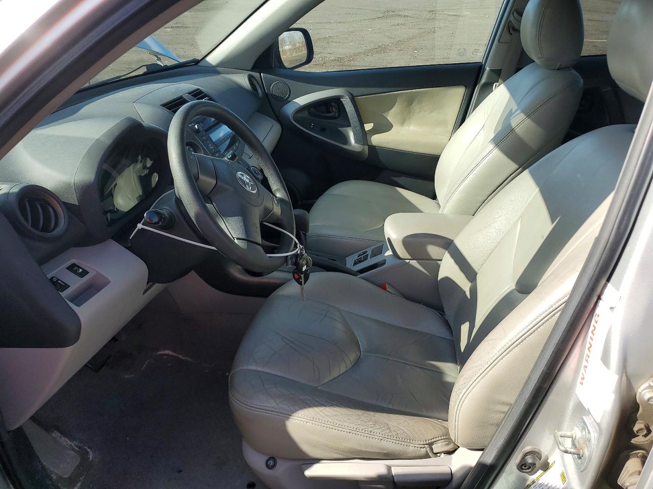 2009 TOYOTA RAV4 BASE photo 13