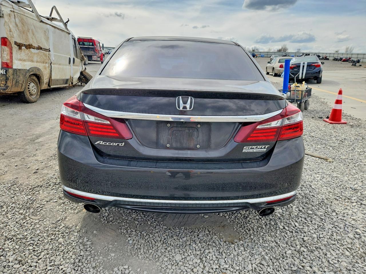2017 HONDA ACCORD SPORT SPECIAL EDITION photo 11