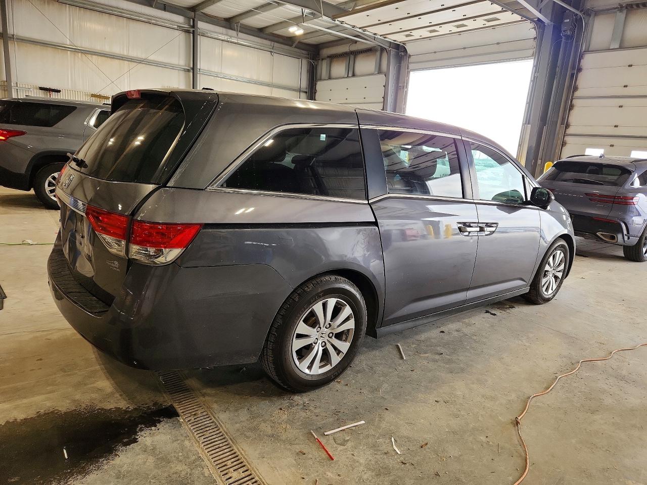 2014 HONDA ODYSSEY EXL photo 3