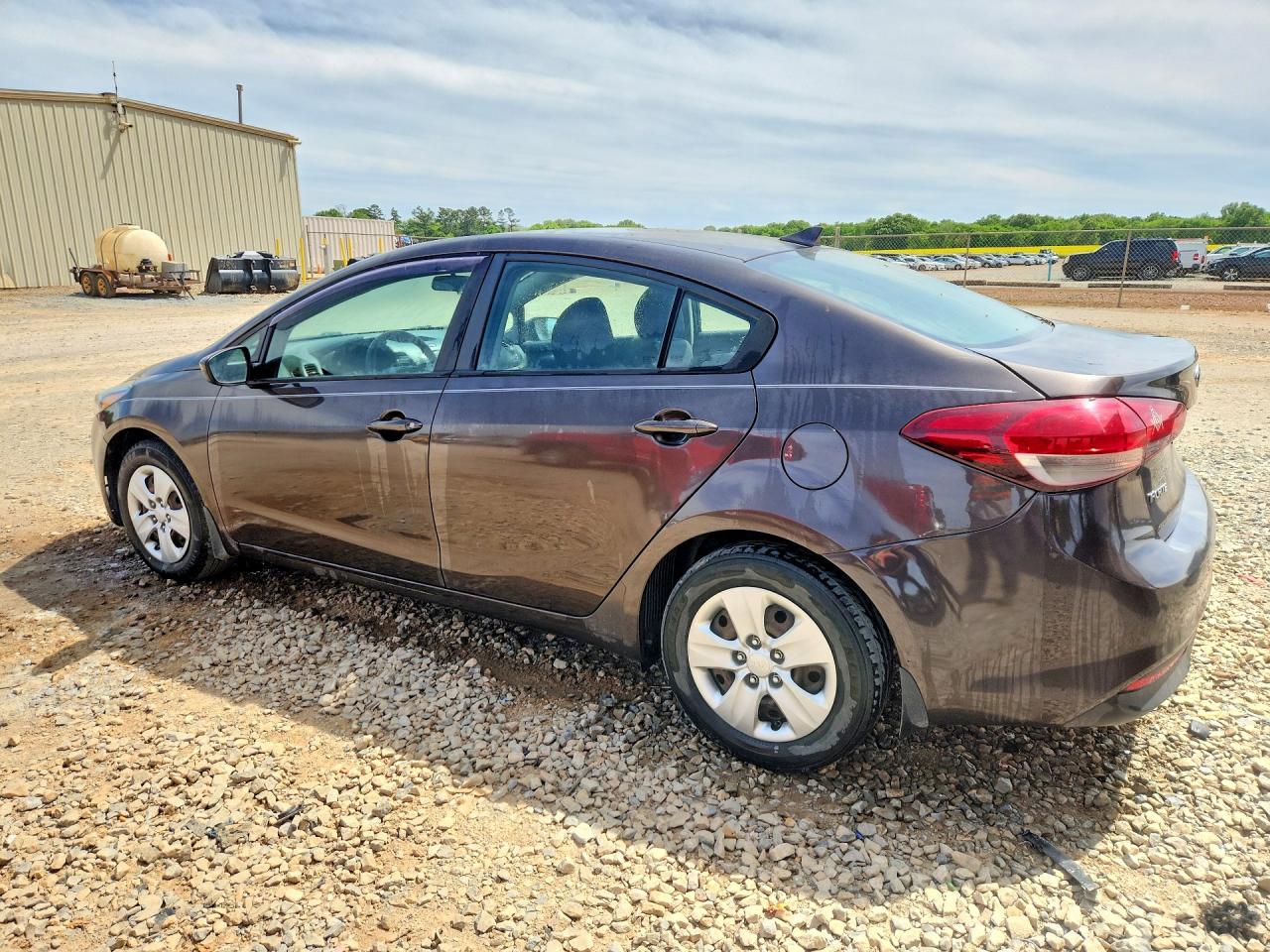 2017 KIA FORTE LX photo 3