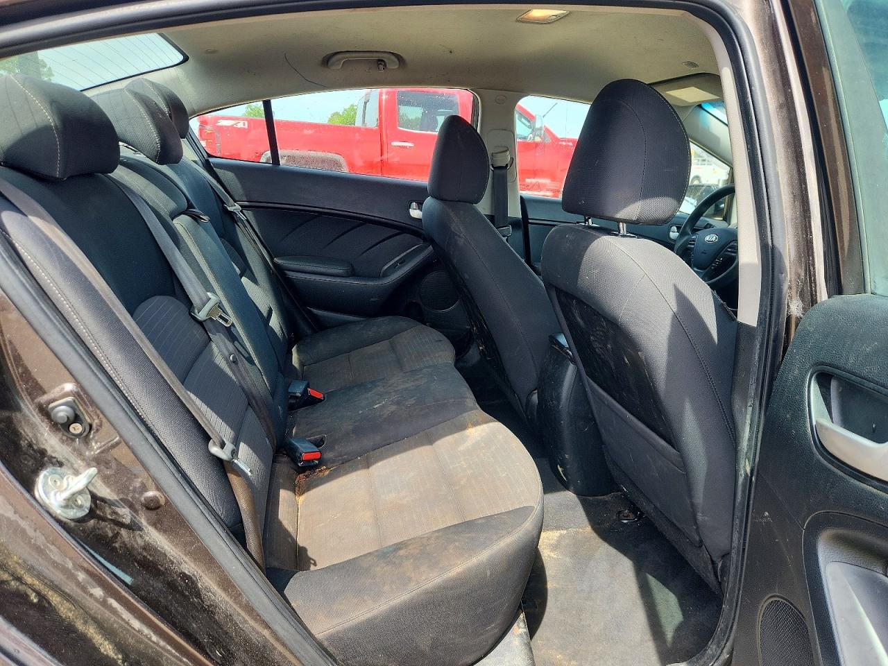 2017 KIA FORTE LX photo 19