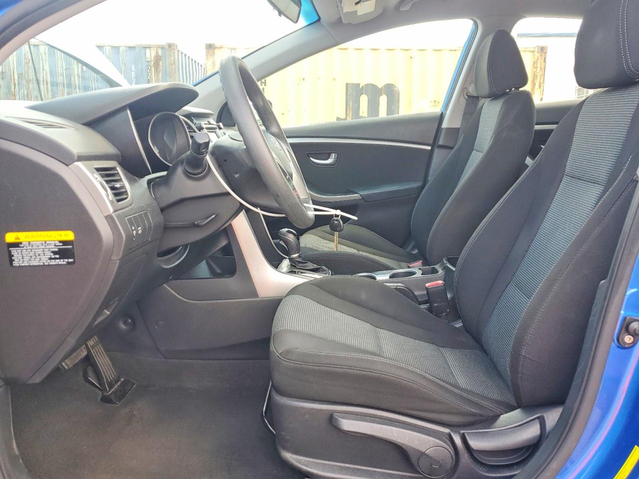 2017 HYUNDAI ELANTRA GT BASE photo 19