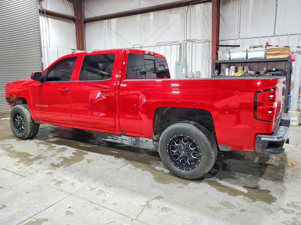 2017 CHEVROLET SILVERADO K1500 LT photo 2