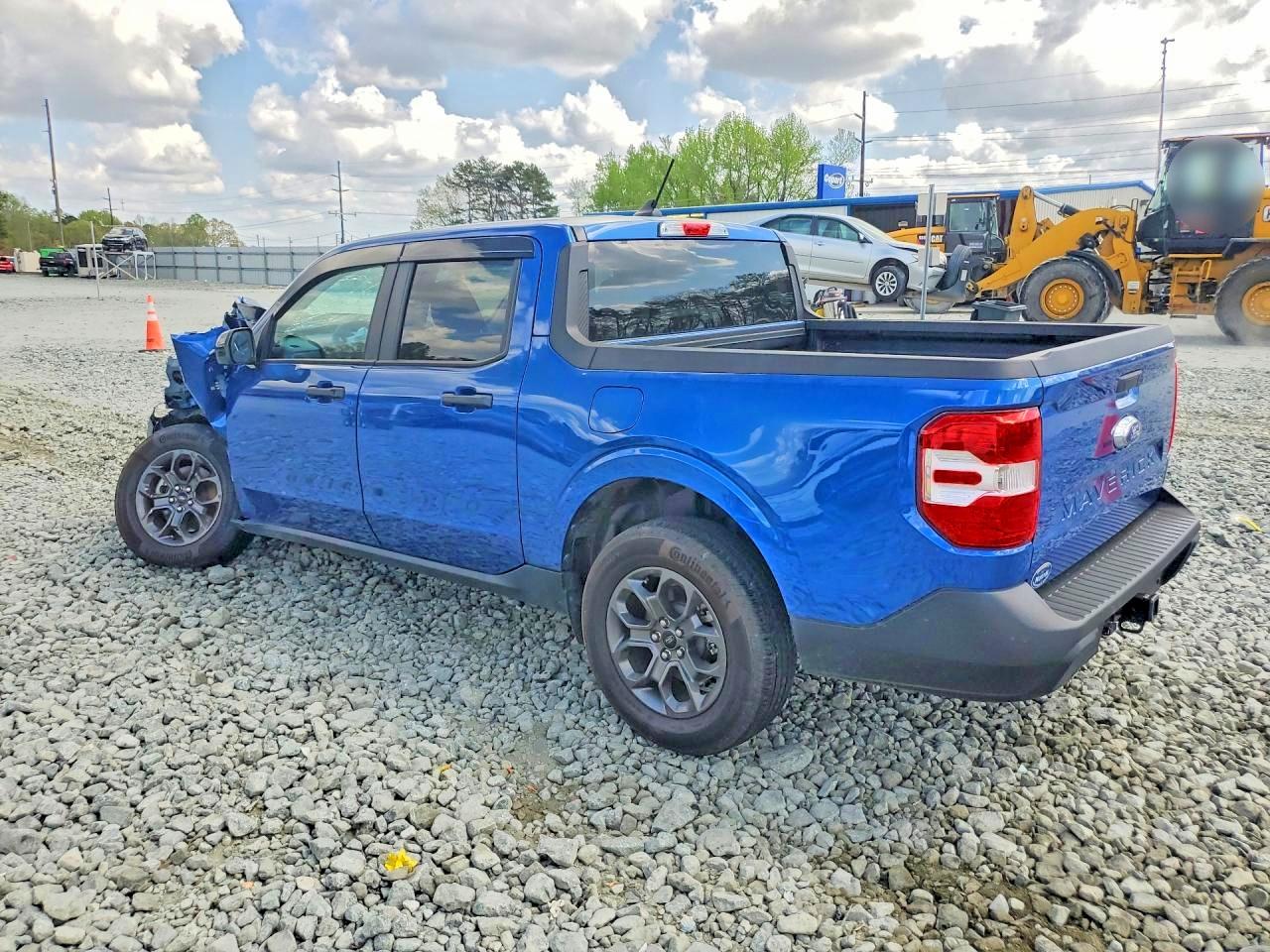 2024 FORD MAVERICK XLT photo 3
