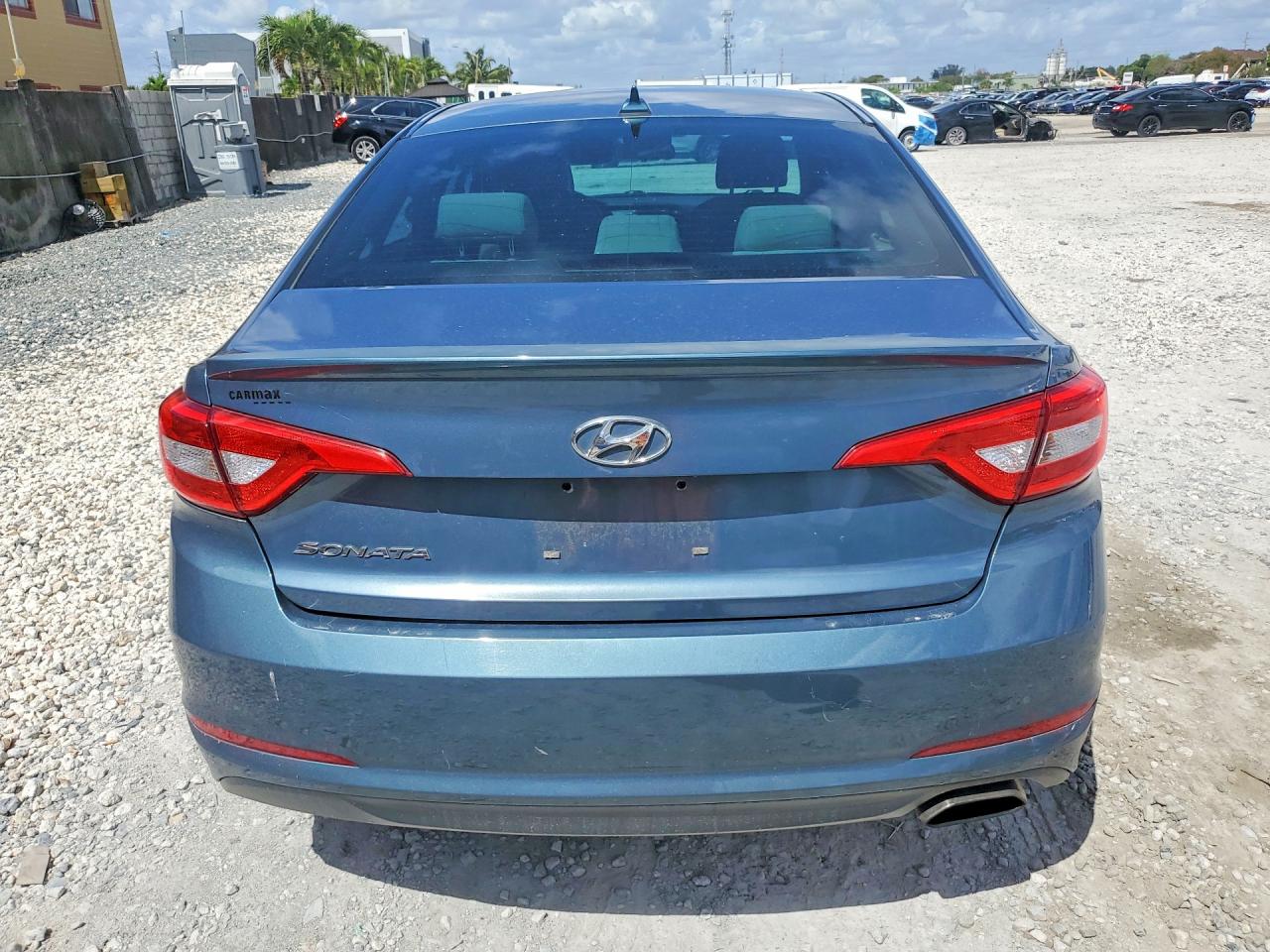 2015 HYUNDAI SONATA SE photo 11