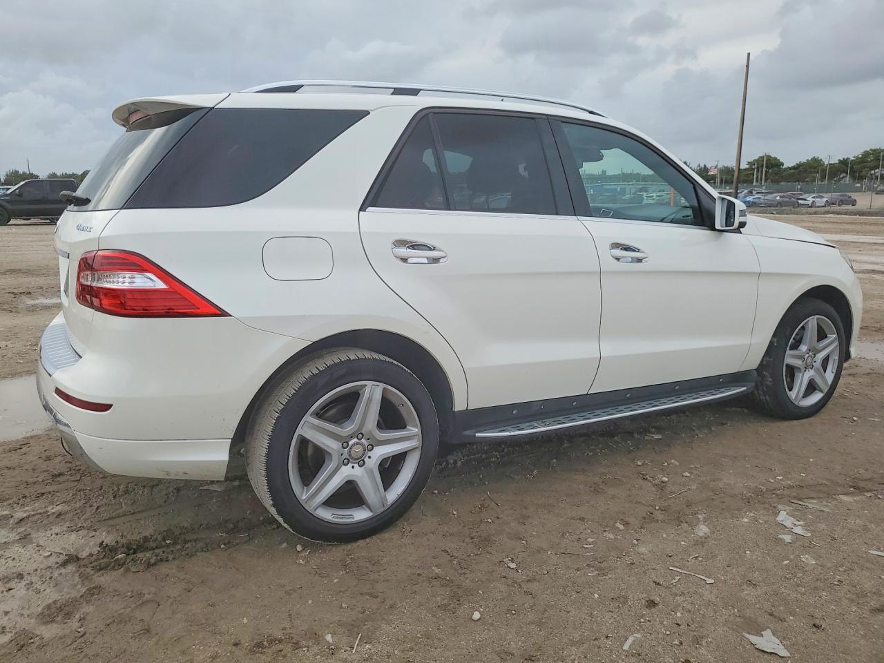2015 MERCEDES-BENZ ML 400 4MATIC photo 5