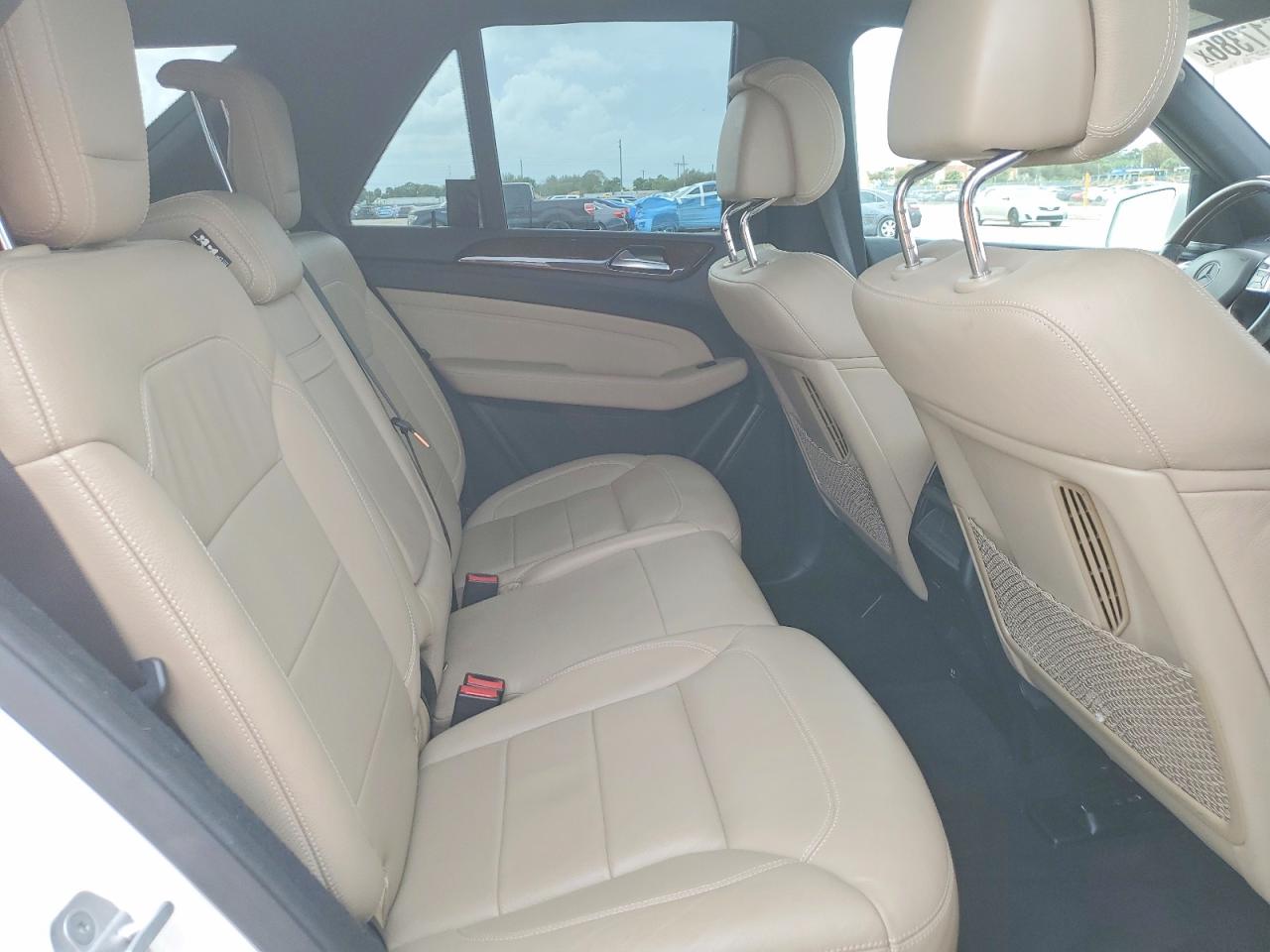 2015 MERCEDES-BENZ ML 400 4MATIC photo 21