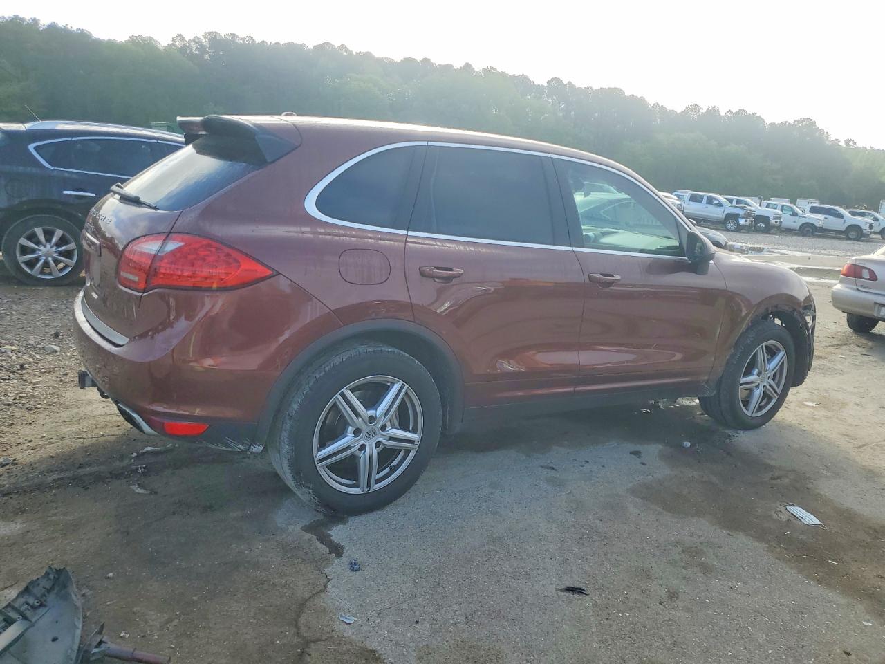 2011 PORSCHE CAYENNE S photo 7