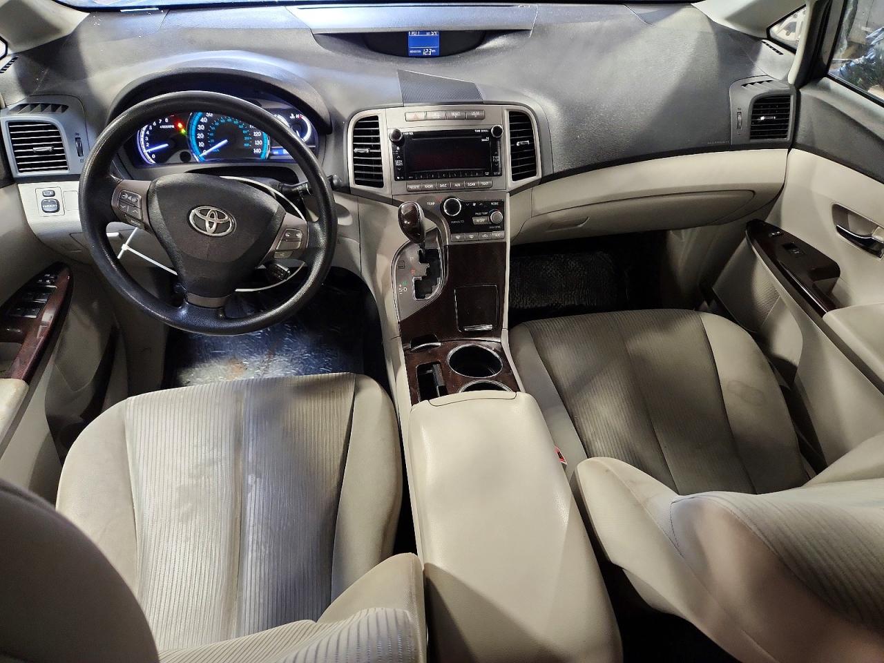 2012 TOYOTA VENZA LE photo 22