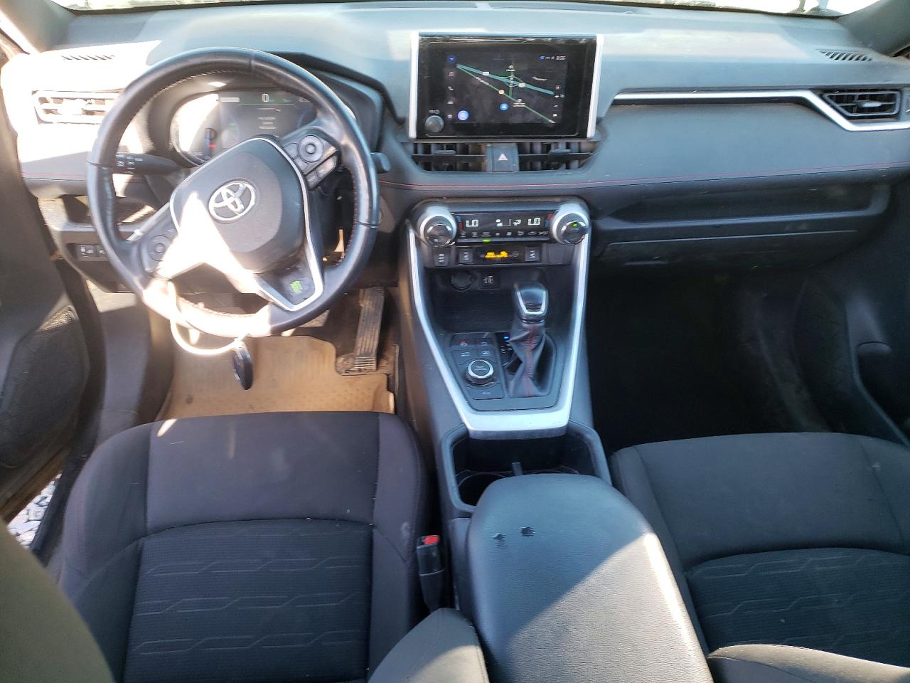 2024 TOYOTA RAV4 PRIME SE photo 15