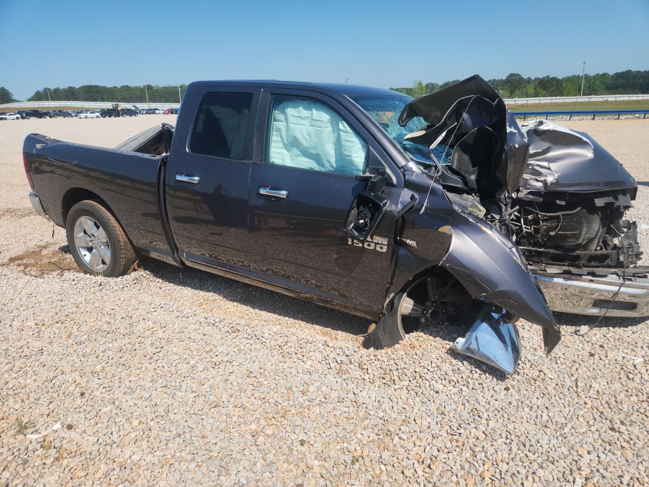 2015 RAM 1500 SLT photo 7
