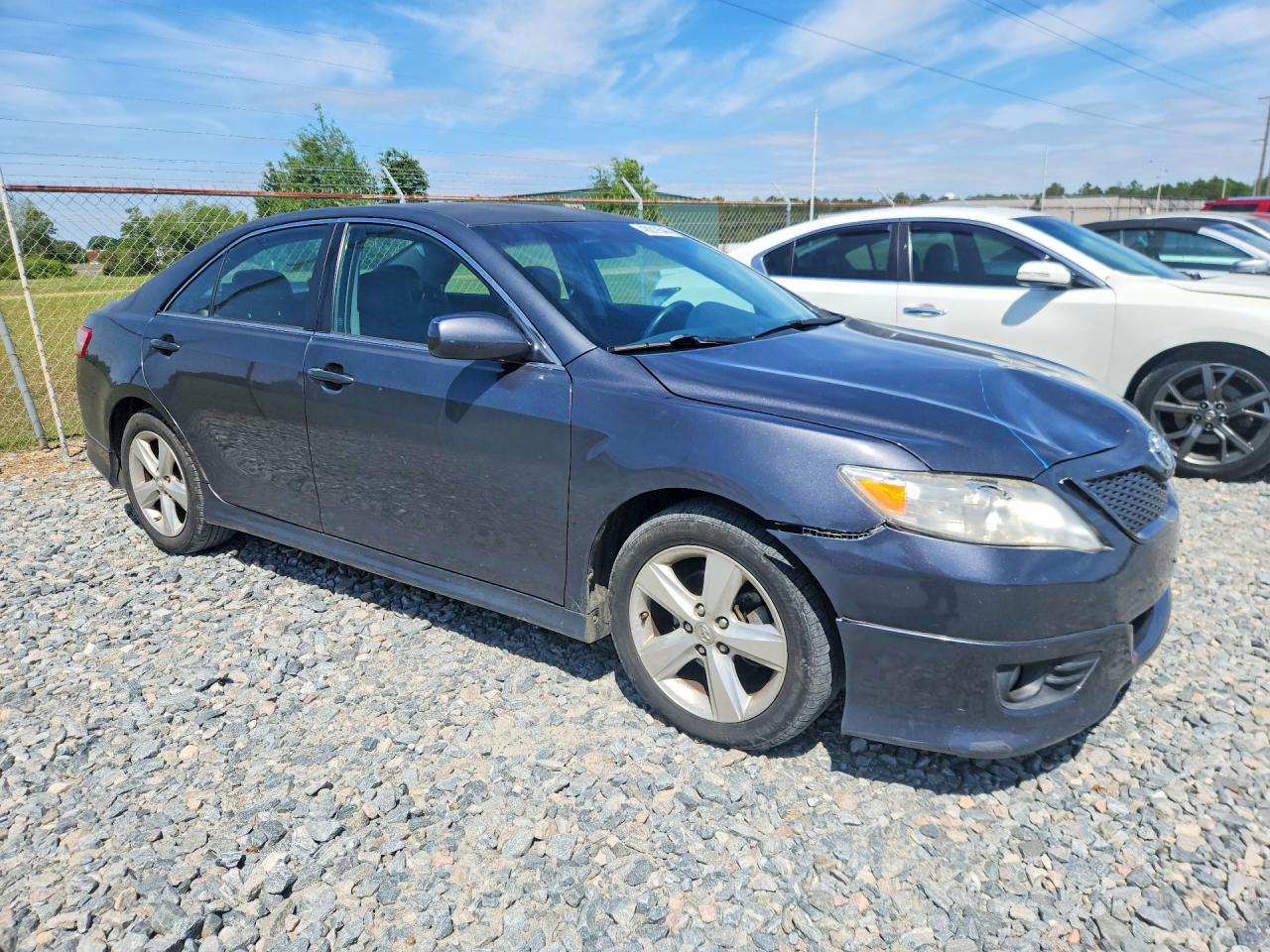 2011 TOYOTA CAMRY SE photo 7