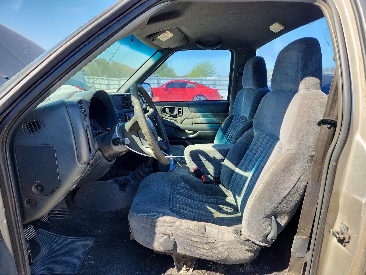 2001 CHEVROLET S TRUCK S10 photo 13