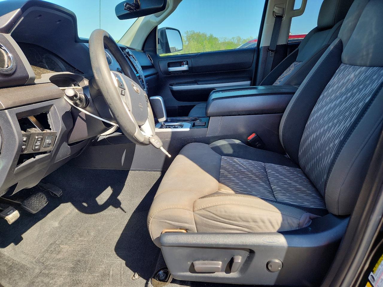 2018 TOYOTA TUNDRA SR5 photo 13