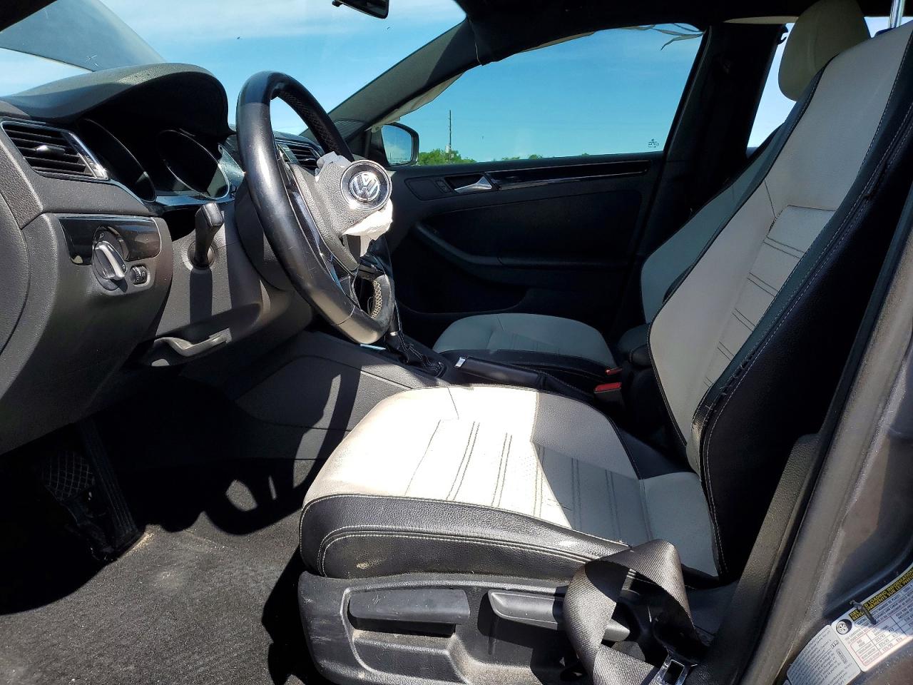 2015 VOLKSWAGEN JETTA SE photo 7