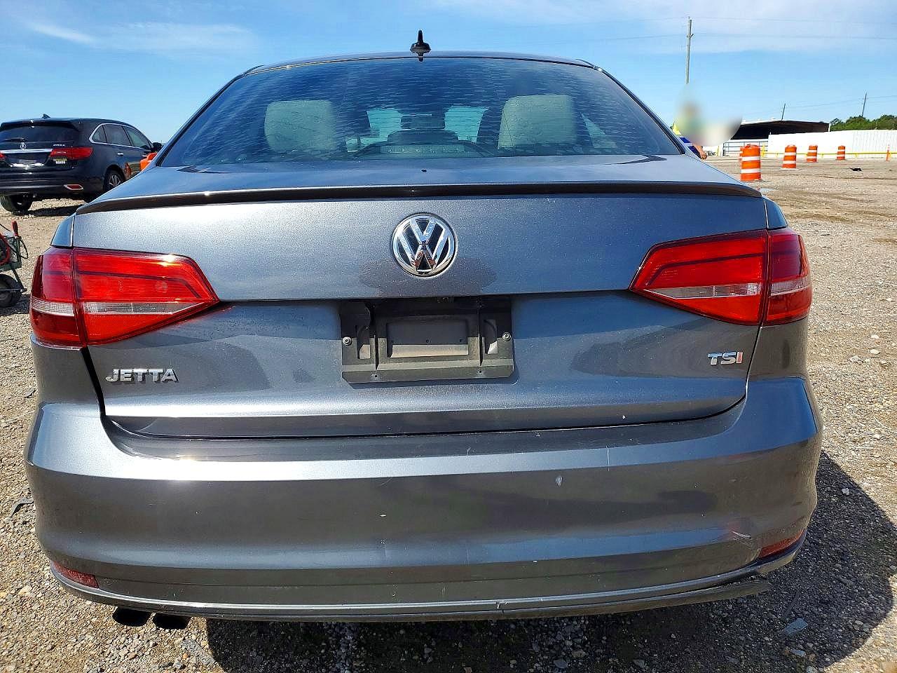 2015 VOLKSWAGEN JETTA SE photo 6
