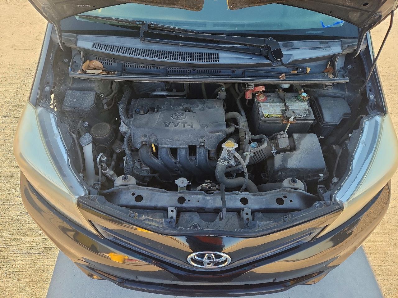 2014 TOYOTA YARIS 5-DOOR L FLEET photo 11