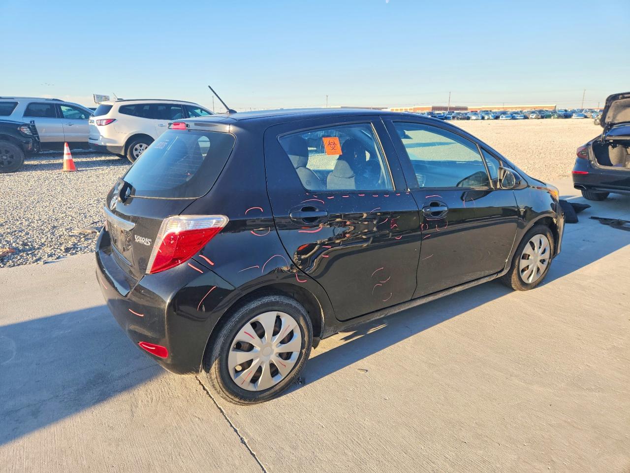 2014 TOYOTA YARIS 5-DOOR L FLEET photo 3