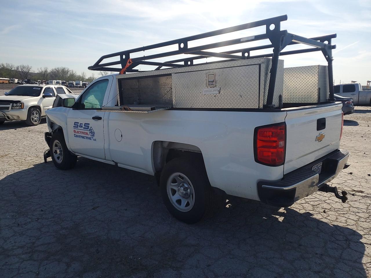 2016 CHEVROLET SILVERADO C1500 photo 4