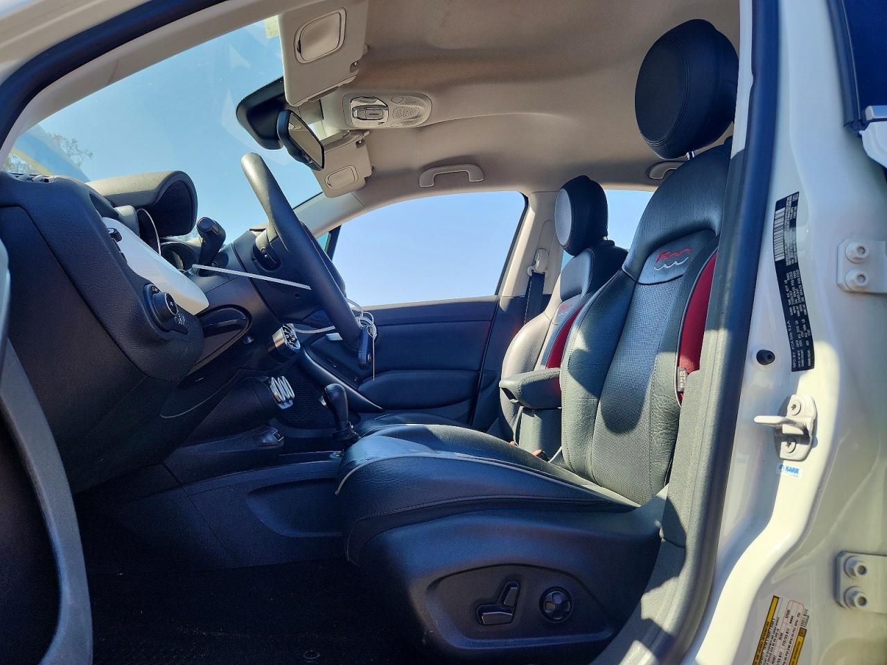 2016 FIAT 500X LOUNGE photo 19