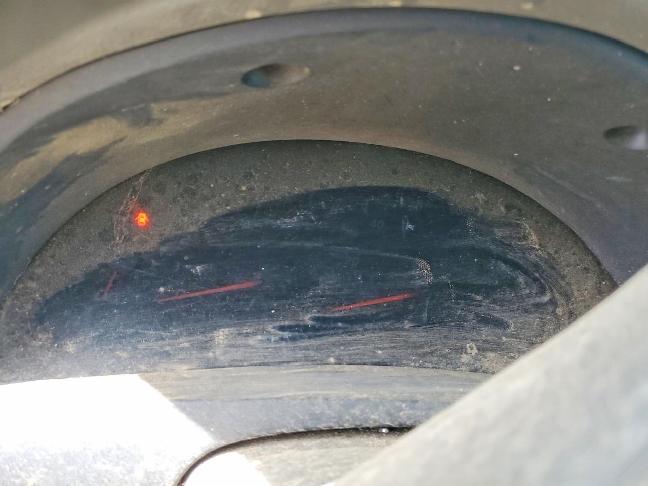 2010 TOYOTA CAMRY LE photo 9