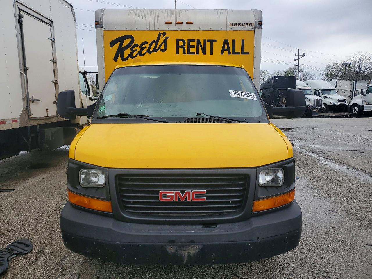 2012 GMC SAVANA BOX TRUCK photo 13