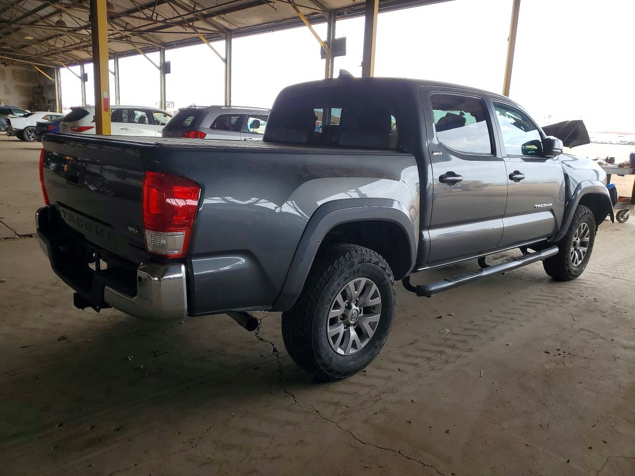2017 TOYOTA TACOMA SR5 V6 photo 5