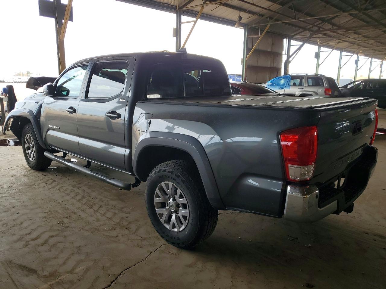 2017 TOYOTA TACOMA SR5 V6 photo 3