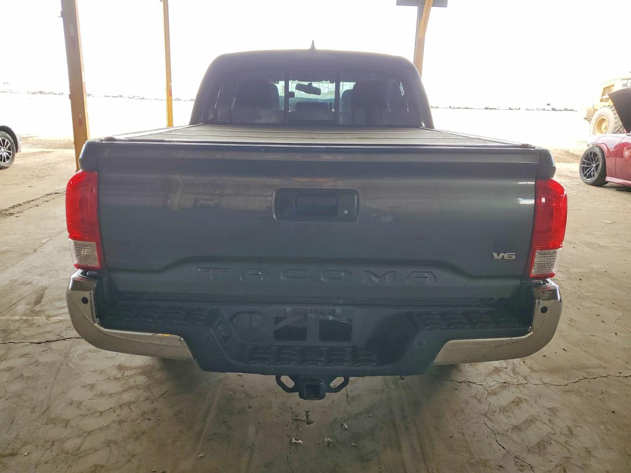 2017 TOYOTA TACOMA SR5 V6 photo 11