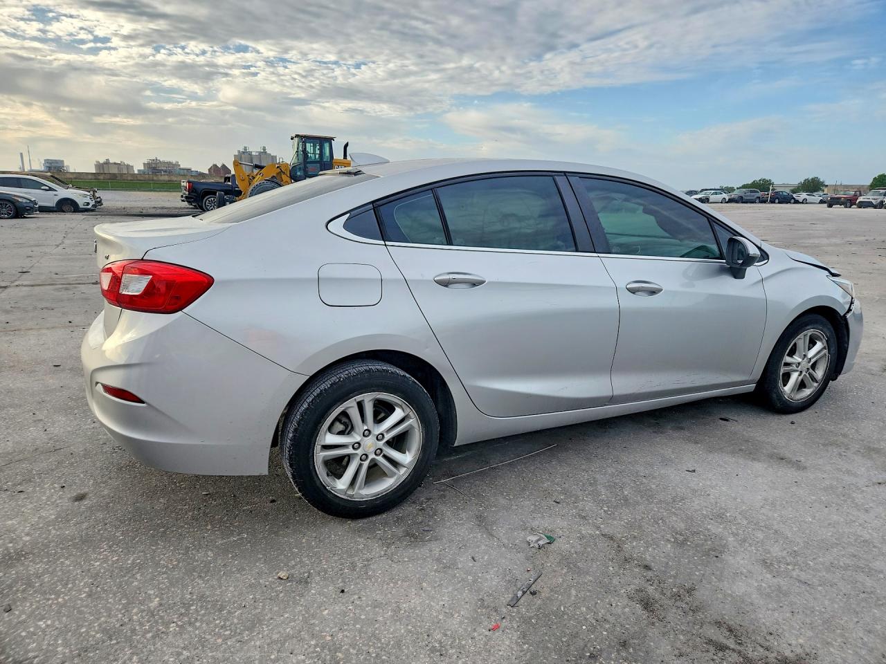 2017 CHEVROLET CRUZE LT photo 5