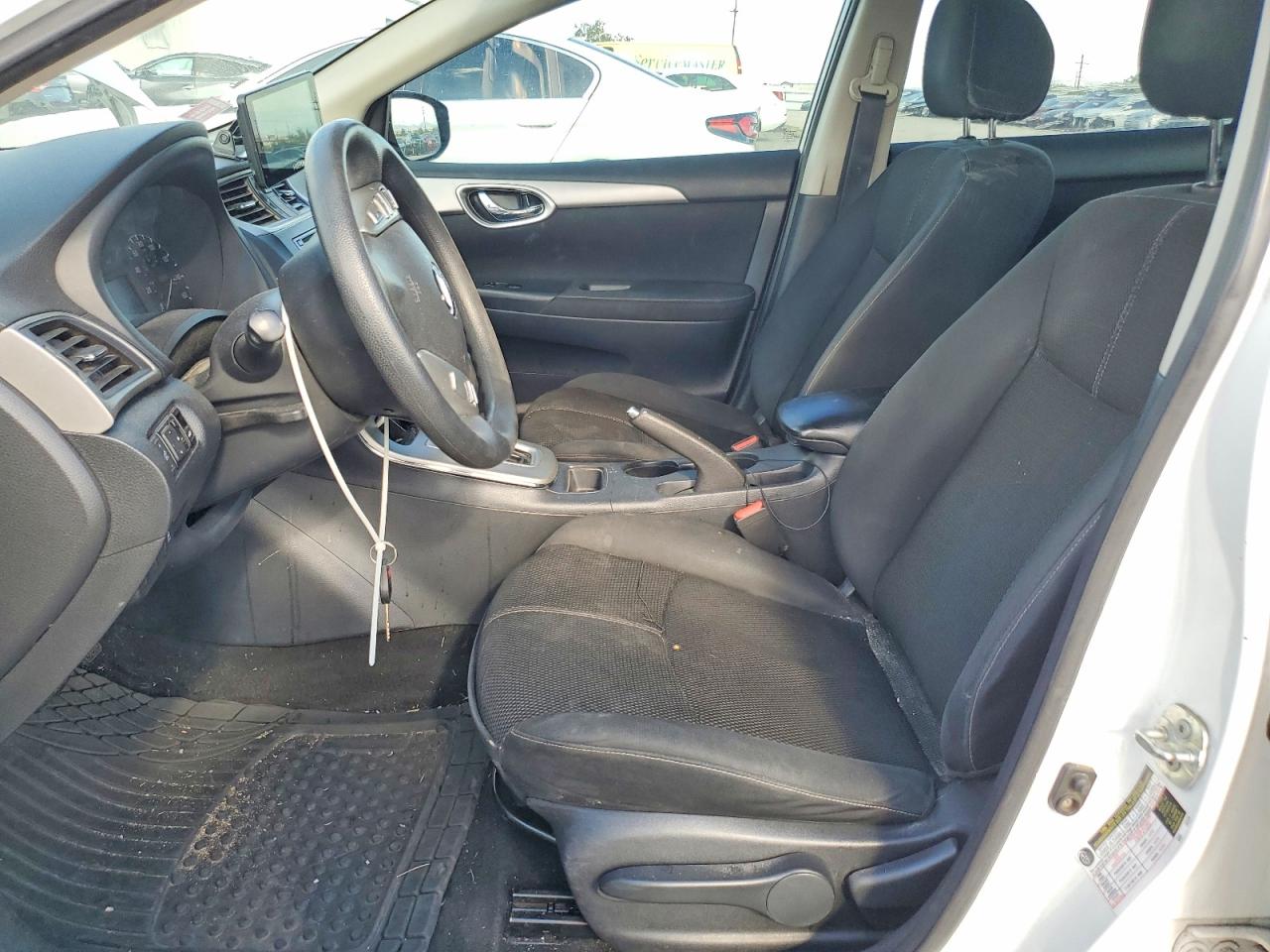 2015 NISSAN SENTRA S photo 19