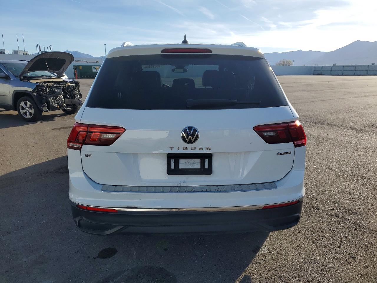 2024 VOLKSWAGEN TIGUAN SE photo 11