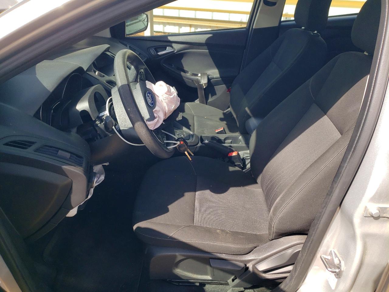 2015 FORD FOCUS photo 19