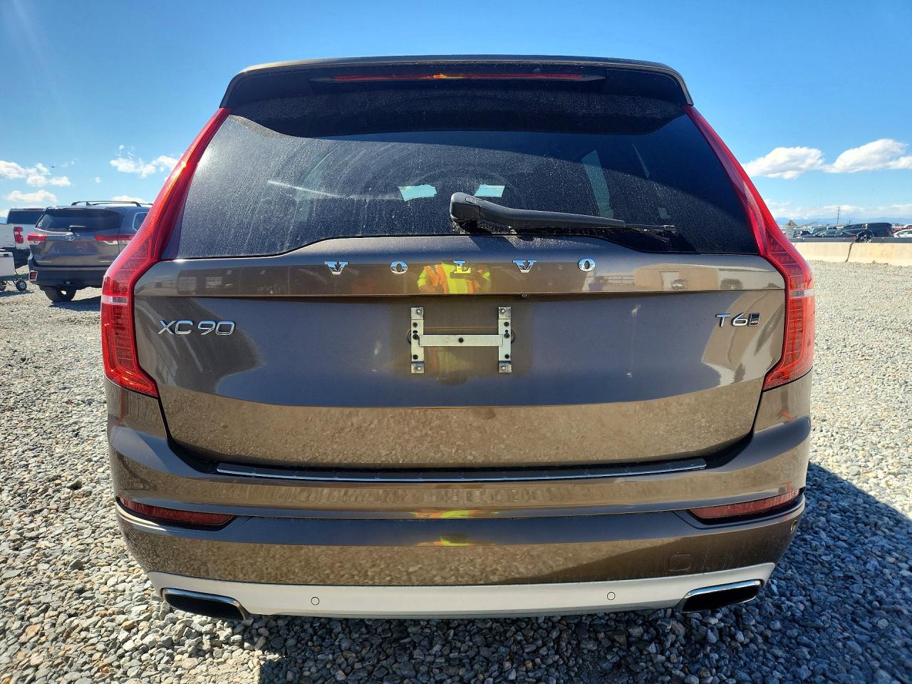 2016 VOLVO XC90 T6 photo 16