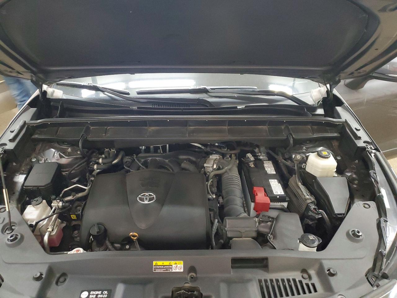 2022 TOYOTA HIGHLANDER XLE photo 23