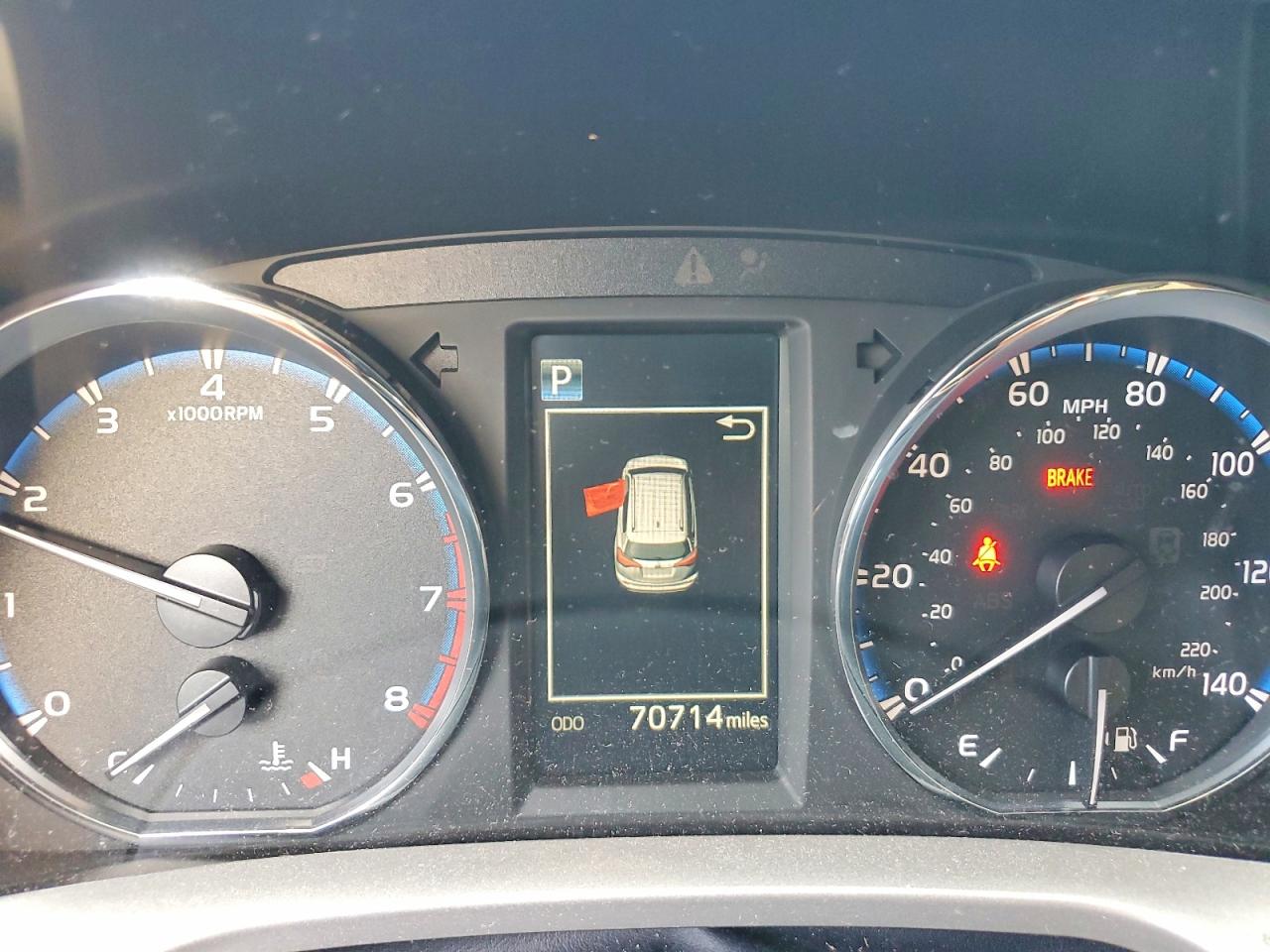 2016 TOYOTA RAV4 XLE photo 17