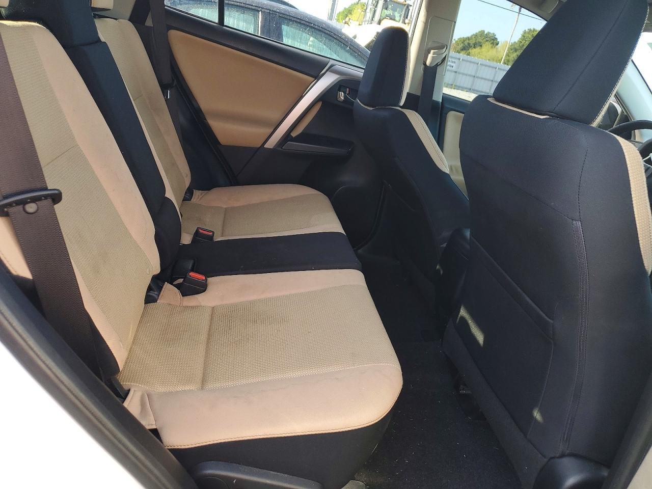 2016 TOYOTA RAV4 XLE photo 21