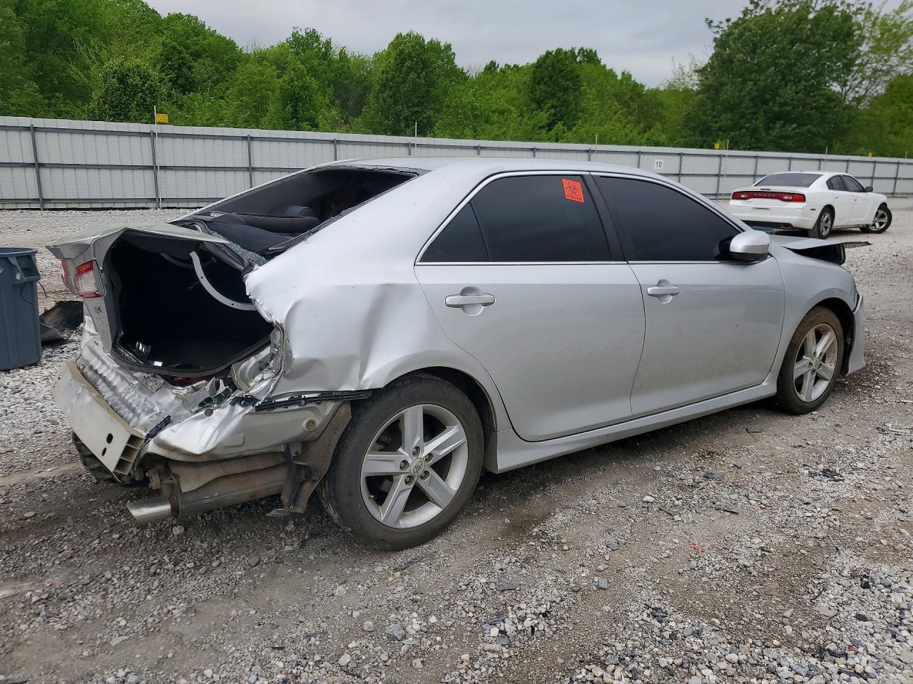2012 TOYOTA CAMRY SE photo 7