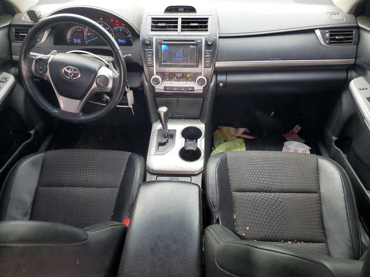 2012 TOYOTA CAMRY SE photo 22