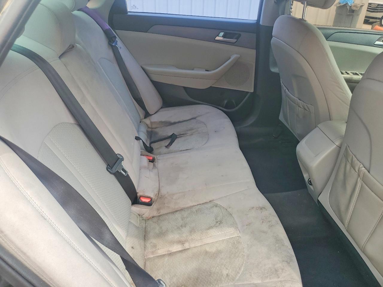 2017 HYUNDAI SONATA SE photo 10