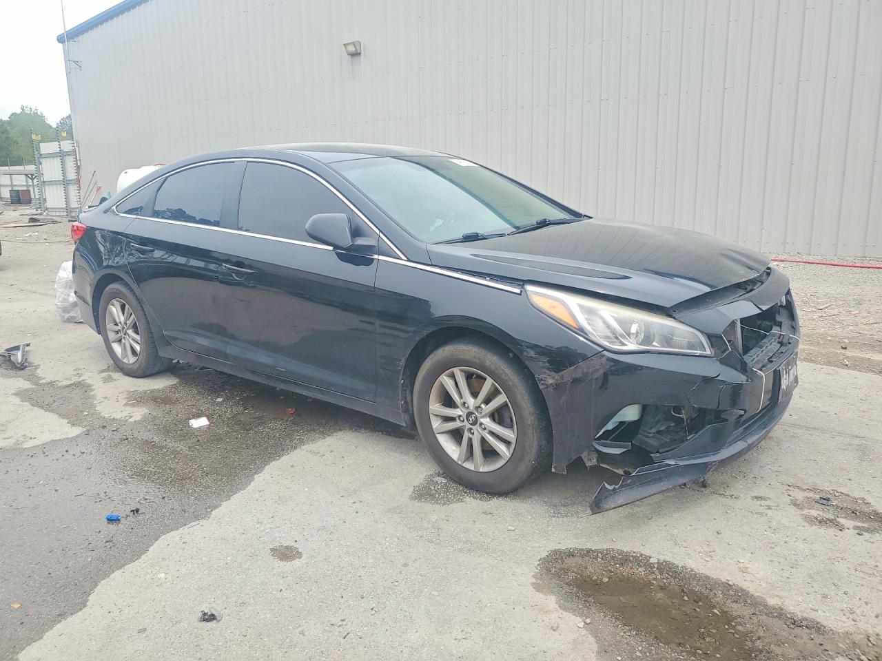 2017 HYUNDAI SONATA SE photo 4