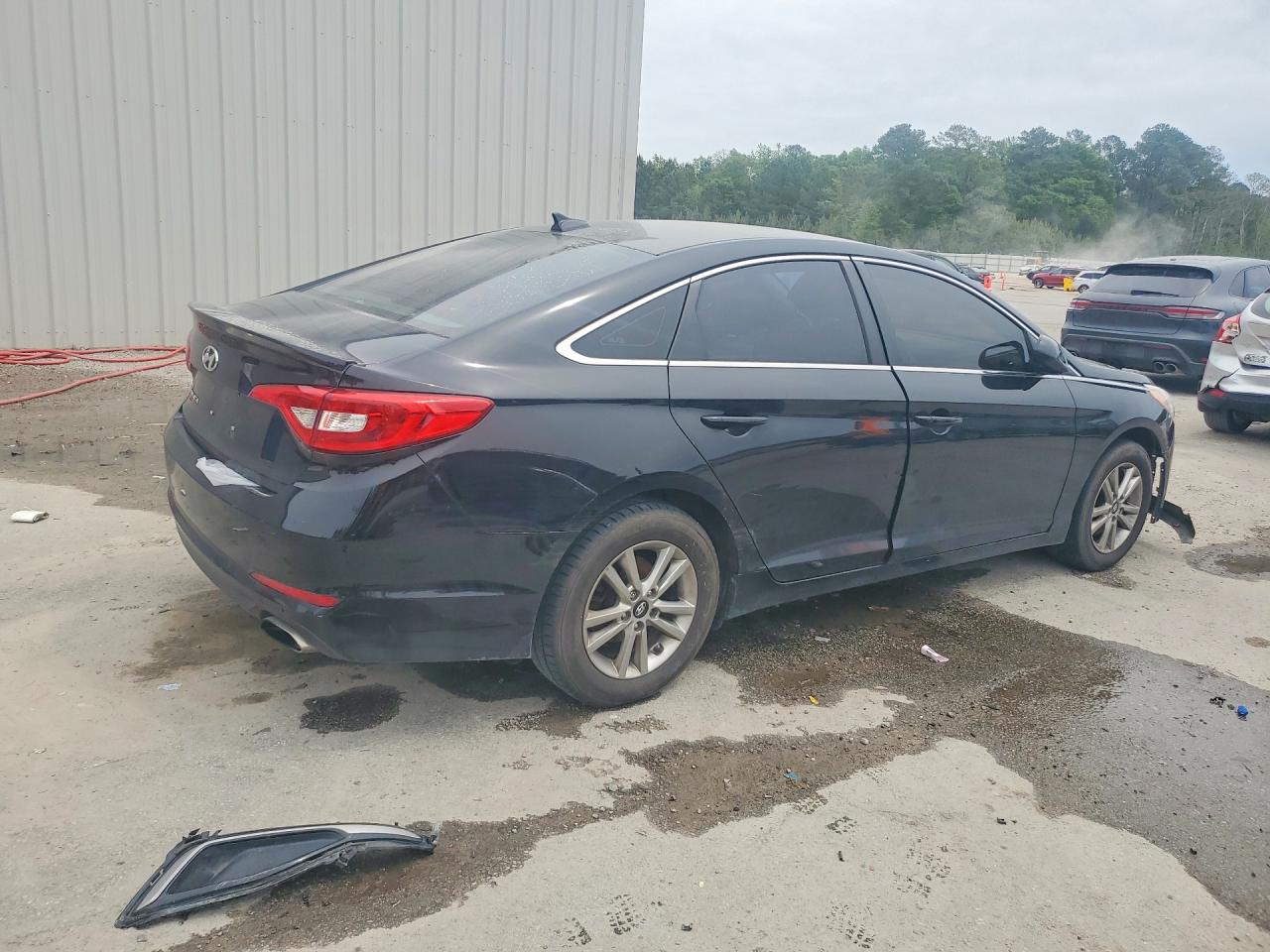 2017 HYUNDAI SONATA SE photo 3
