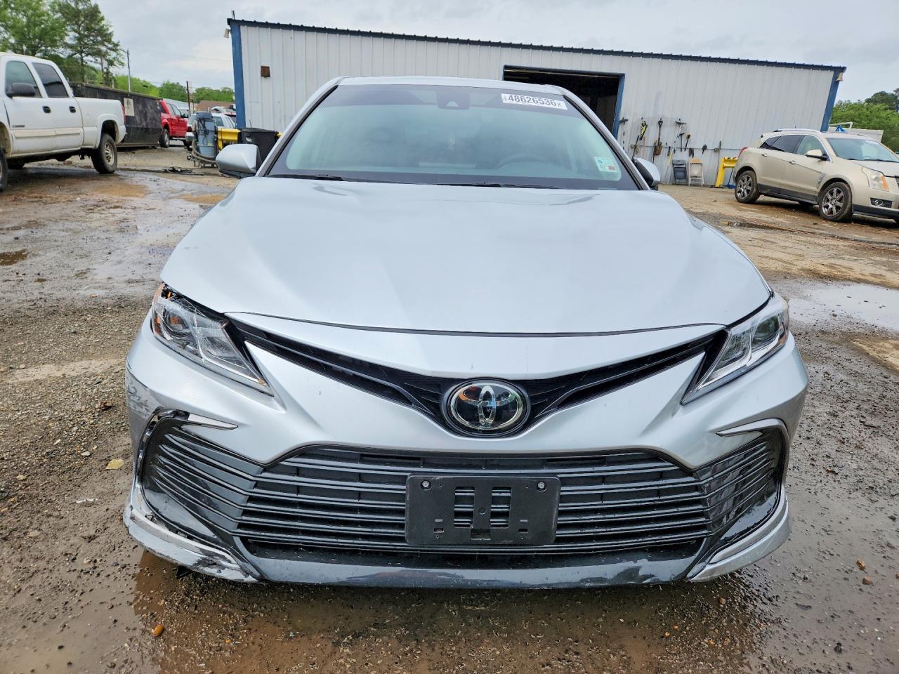 2023 TOYOTA CAMRY LE photo 13