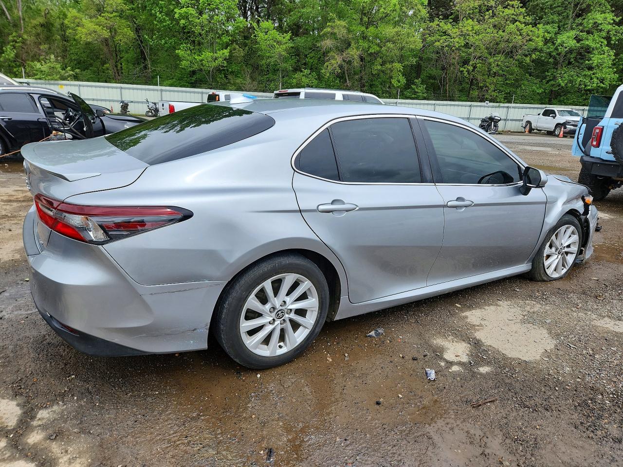 2023 TOYOTA CAMRY LE photo 7